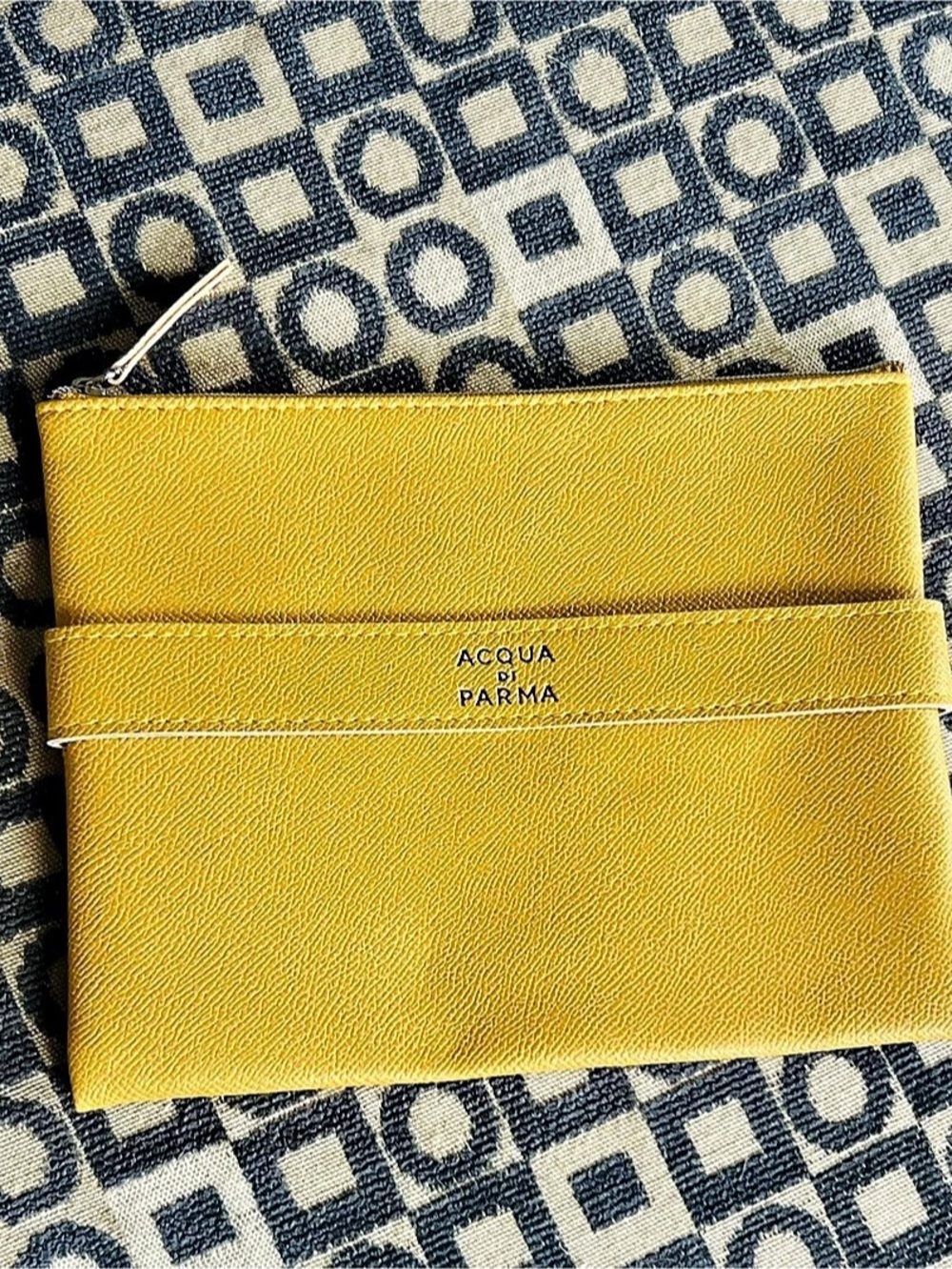 Acqua di Parma Etihad Airways Business Class Amenity Kit Pouch Amenity Kit Pouch